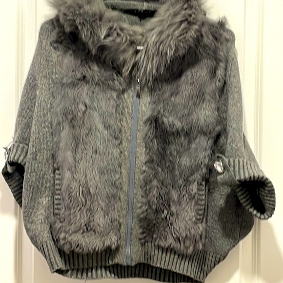 Autumn/Spring Faux Fur Hooded Vest for women - Picture 1 of 3